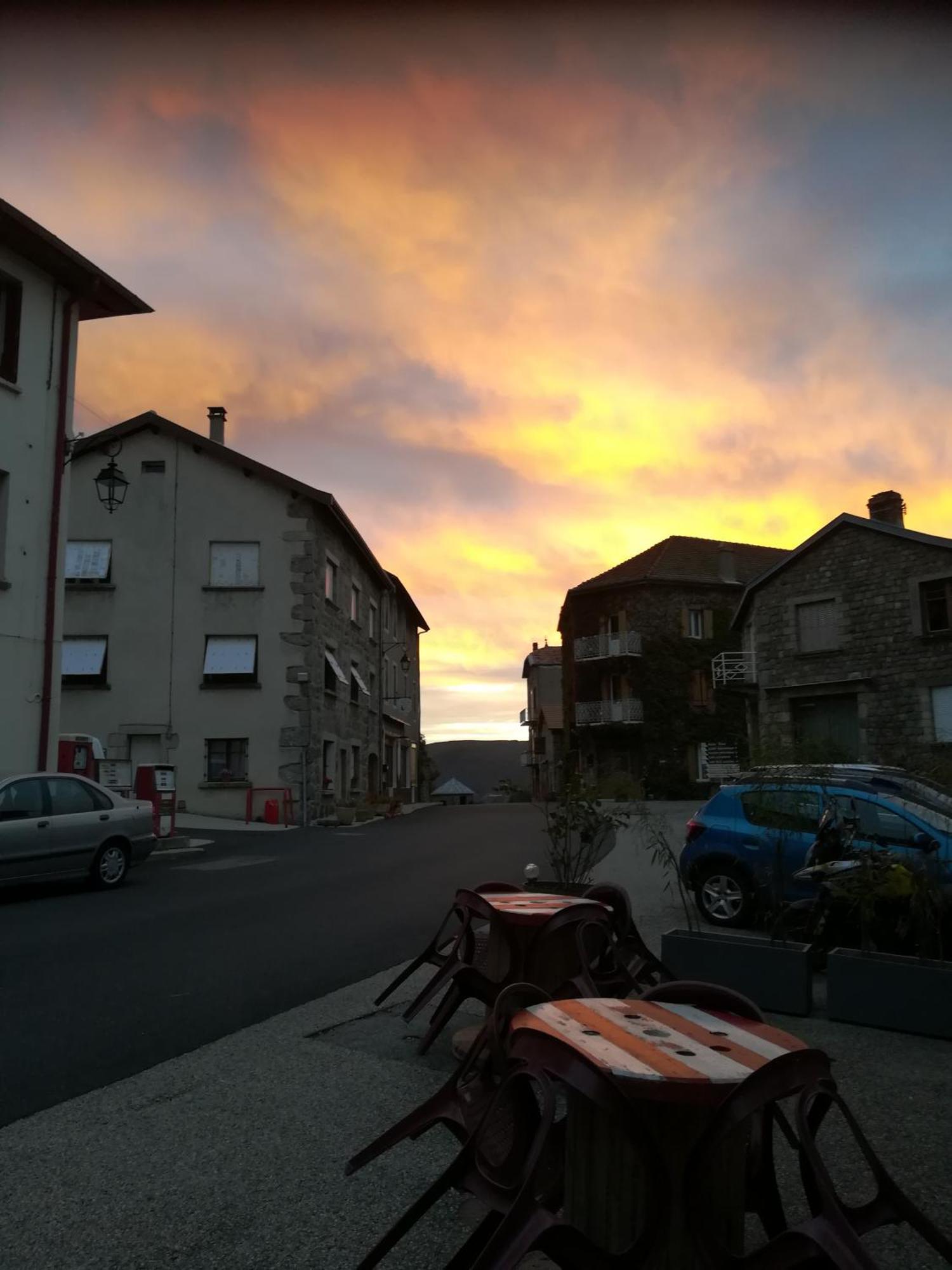 Bed and Breakfast Le Relais De Rochepaule Exterior foto