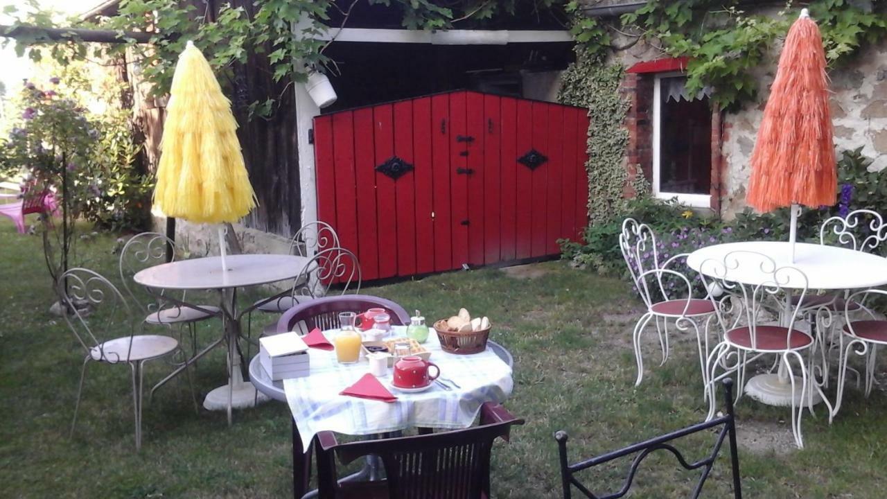Bed and Breakfast Le Relais De Rochepaule Exterior foto