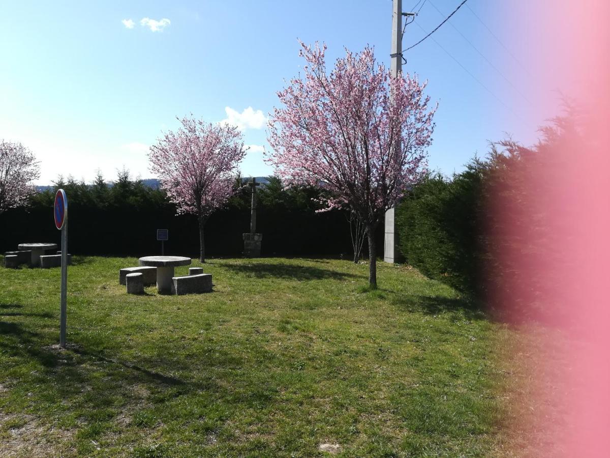 Bed and Breakfast Le Relais De Rochepaule Exterior foto
